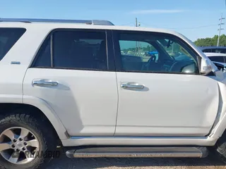 2011 Toyota 4Runner SR5 with VIN JTEZU5JR2B5014781, listed as a IAAI auction lot 42231932 with 124,646 mi miles and . Bid and sale history available at DreamBid. Image 13.