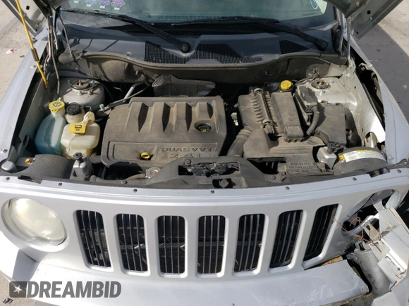 2010 Jeep Patriot Sport z VIN 1J4NT2GB4AD523378, wystawiony jako Copart lot #57088185 z przebiegiem 119 937 mil mil oraz Szkoda całkowita • Salvage title. Historia ofert i sprzedaży dostępna na DreamBid. Obrazek 12.