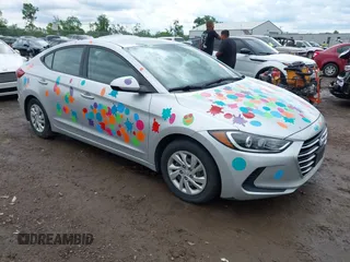 2017 Hyundai Elantra SE z VIN 5NPD74LF0HH126703, wystawiony jako IAAI lot #42326948 z przebiegiem 137 277 mil mil oraz . Historia ofert i sprzedaży dostępna na DreamBid. Obrazek 1.