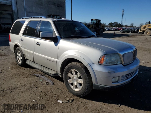 2006 Lincoln Navigator Luxury with VIN 5LMFU28516LJ16740, listed as a Copart auction lot 80648143 with 215,064 mi miles and Salvage Title. Bid and sale history available at carsss.com. Image 4.