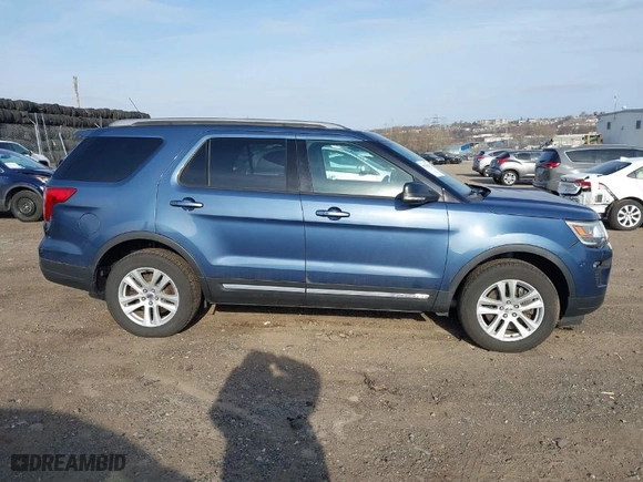 2018 Ford Explorer XLT with VIN 1FM5K8D81JGA51154, listed as a IAAI auction lot 41786582 with 74,205 mi miles. Bid and sale history available at carsss.com. Image 13.
