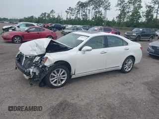 2011 Lexus ES 330 z VIN JTHBK1EG1B2440216, wystawiony jako IAAI lot #42685415 z przebiegiem 133 902 mil mil oraz . Historia ofert i sprzedaży dostępna na DreamBid. Obrazek 2.