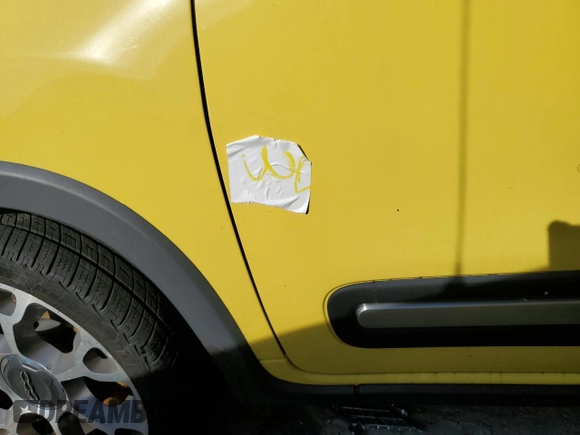 2014 FIAT 500L Trekking with VIN ZFBCFADH8EZ013585, listed as a Copart auction lot 76193764 with 0 mi miles and Salvage Title. Bid and sale history available at carsss.com. Image 12.