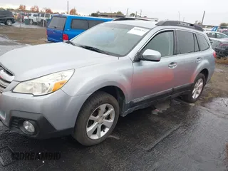 2014 Subaru Outback Premium with VIN 4S4BRBCC9E3303716, listed as a IAAI auction lot 40898764 with 191,324 mi miles and . Bid and sale history available at DreamBid. Image 2.
