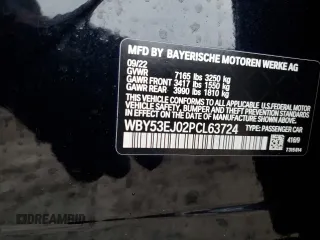 2023 BMW i7 xDrive60 z VIN WBY53EJ02PCL63724, wystawiony jako Copart lot #86049074 z przebiegiem 46 865 mil mil oraz Szkody całkowita. Historia ofert i sprzedaży dostępna na DreamBid. Obrazek 12.