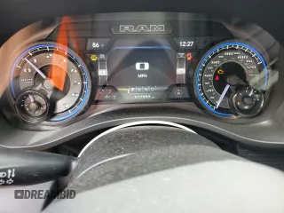 2022 Ram 1500 Limited z VIN 1C6SRFHT4NN164627, wystawiony jako Copart lot #61274095 z przebiegiem 37 403 mil mil oraz Szkoda całkowita • Salvage title. Historia ofert i sprzedaży dostępna na DreamBid. Obrazek 9.