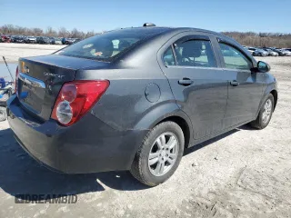 2016 Chevrolet Sonic LT z VIN 1G1JC5SH6G4126869, wystawiony jako Copart lot #49103155 z przebiegiem 199 131 mil mil oraz Szkoda całkowita • Salvage title. Historia ofert i sprzedaży dostępna na DreamBid. Obrazek 3.