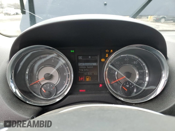 2013 Chrysler Town & Country Limited z VIN 2C4RC1GG9DR711585, wystawiony jako Copart lot #52674455 z przebiegiem Nie podano mil oraz Szkoda całkowita • Salvage title. Historia ofert i sprzedaży dostępna na DreamBid. Obrazek 9.