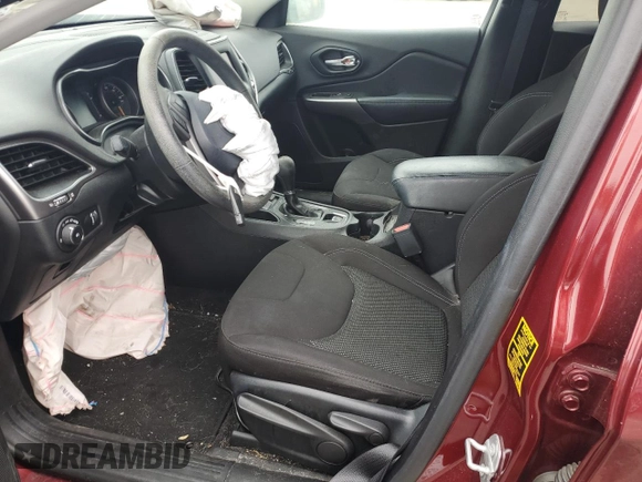 2019 Jeep Cherokee Latitude z VIN 1C4PJLCB5KD434551, wystawiony jako Copart lot #59529005 z przebiegiem 91 823 mil mil oraz Szkoda całkowita • Salvage title. Historia ofert i sprzedaży dostępna na DreamBid. Obrazek 7.
