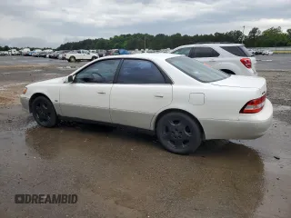 2001 Lexus ES 300 with VIN JT8BF28G510319575, listed as a Copart auction lot 54321275 with 139,224 mi miles and Non Repairable. Bid and sale history available at DreamBid. Image 2.