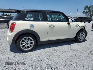 2015 MINI Hardtop S z VIN WMWXP7C57F2A42463, wystawiony jako Copart lot #56651155 z przebiegiem 66 710 mil mil oraz Szkoda całkowita • Salvage title. Historia ofert i sprzedaży dostępna na DreamBid. Obrazek 3.