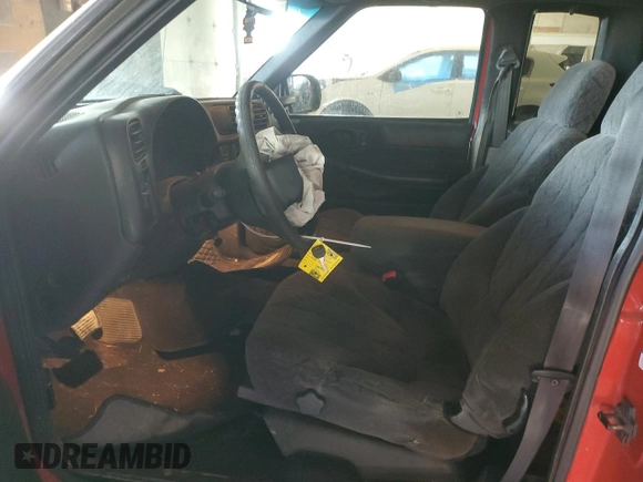 2000 GMC Sonoma SLS with VIN 1GTCS19W1Y8304827, listed as a Copart auction lot 47727685 with 254,655 mi miles and Non Repairable. Bid and sale history available at DreamBid. Image 7.