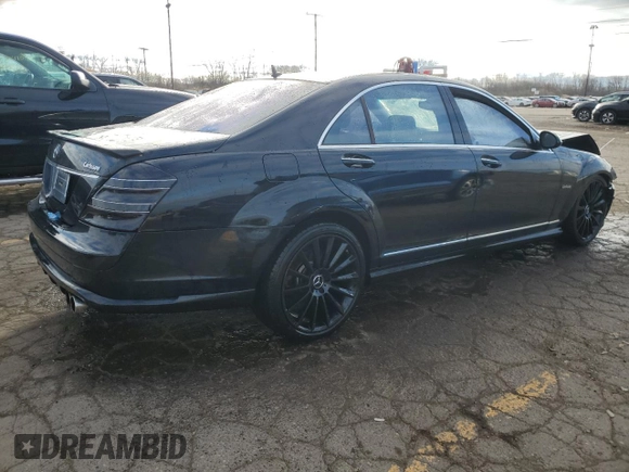 2007 Mercedes-Benz S 550 z VIN WDDNG71X37A062279, wystawiony jako Copart lot #53285205 z przebiegiem Nie podano mil oraz Szkoda całkowita • Salvage title. Historia ofert i sprzedaży dostępna na DreamBid. Obrazek 3.