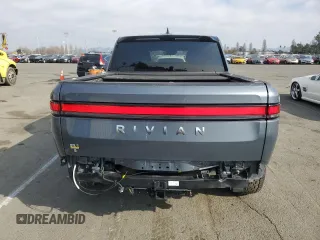 2022 Rivian R1T Adventure Package with VIN 7FCTGAAA7NN006498, listed as a Copart auction lot 89338075 with 46,384 mi miles and Salvage Title. Bid and sale history available at carsss.com. Image 6.