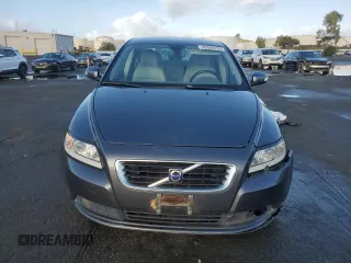 2010 Volvo S40 with VIN YV1390MS4A2497021, listed as a Copart auction lot 49422735 with 99,336 mi miles and Salvage Title. Bid and sale history available at carsss.com. Image 5.
