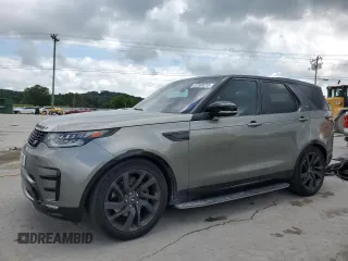 2017 Land Rover Discovery HSE Luxury z VIN SALRHBBVXHA021456, wystawiony jako Copart lot #57068015 z przebiegiem 104 459 mil mil oraz Szkoda całkowita • Salvage title. Historia ofert i sprzedaży dostępna na DreamBid. Obrazek 1.
