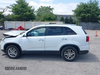 2015 Kia Sorento LX with VIN 5XYKTCA66FG646604, listed as a IAAI auction lot 42534914 with 219,529 mi miles and . Bid and sale history available at DreamBid. Image 14.