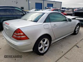 2003 Mercedes-Benz SLK 320 with VIN WDBKK65F73F284794, listed as a Copart auction lot 55833335 with 90,033 mi miles and Salvage title. Bid and sale history available at DreamBid. Image 3.
