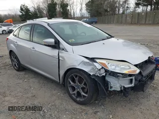 2013 Ford Focus SE with VIN 1FADP3F29DL103337, listed as a IAAI auction lot 41588416 with 116,720 mi miles. Bid and sale history available at carsss.com. Image 1.