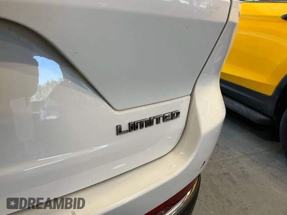 2023 Jeep Grand Cherokee Limited z VIN 1C4RJHBG6PC606635, wystawiony jako IAAI lot #42239833 z przebiegiem 33 437 mil mil oraz . Historia ofert i sprzedaży dostępna na DreamBid. Obrazek 1.