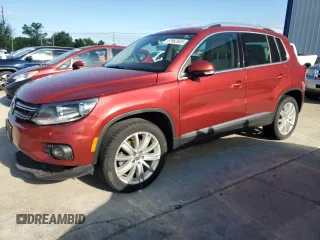 2013 Volkswagen Tiguan S z VIN WVGAV3AX8DW095845, wystawiony jako Copart lot #57682605 z przebiegiem 94 038 mil mil oraz Szkoda całkowita • Salvage title. Historia ofert i sprzedaży dostępna na DreamBid. Obrazek 1.