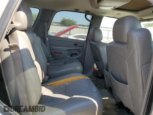 2004 Chevrolet Tahoe LT with VIN 1GNEC13ZX4R306385, listed as a Copart auction lot 75694864 with 168,142 mi miles and Salvage Title. Bid and sale history available at carsss.com. Image 11.
