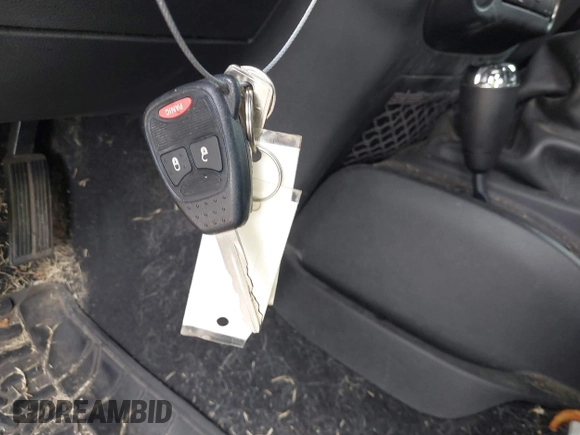 2015 Jeep Wrangler Unlimited Rubicon z VIN 1C4BJWFG2FL572417, wystawiony jako IAAI lot #41895927 z przebiegiem 54 981 mil mil oraz . Historia ofert i sprzedaży dostępna na DreamBid. Obrazek 11.