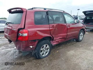 2005 Toyota Highlander z VIN JTEGP21A450079978, wystawiony jako IAAI lot #41905023 z przebiegiem 156 101 mil mil oraz . Historia ofert i sprzedaży dostępna na DreamBid. Obrazek 4.