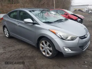 2013 Hyundai Elantra GLS z VIN KMHDH4AE2DU942170, wystawiony jako IAAI lot #41921240 z przebiegiem 125 039 mil mil oraz . Historia ofert i sprzedaży dostępna na DreamBid. Obrazek 1.