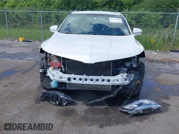 2015 Lincoln MKC with VIN 5LMCJ1A96FUJ44904, listed as a IAAI auction lot 42124974 with 66,044 mi miles and . Bid and sale history available at DreamBid. Image 6.