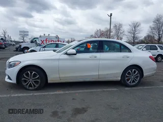 2015 Mercedes-Benz C-Class C 300 Luxury with VIN 55SWF4KB5FU026651, listed as a IAAI auction lot 41892311 with 101,285 mi miles. Bid and sale history available at carsss.com. Image 13.