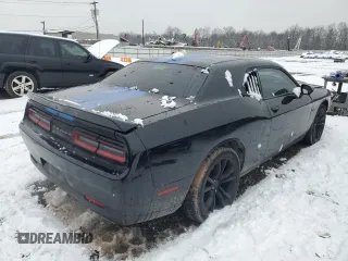 2016 Dodge Challenger R/T Plus z VIN 2C3CDZBT7GH138044, wystawiony jako Copart lot #44763805 z przebiegiem 151 226 mil mil oraz Szkoda całkowita • Salvage title. Historia ofert i sprzedaży dostępna na DreamBid. Obrazek 3.