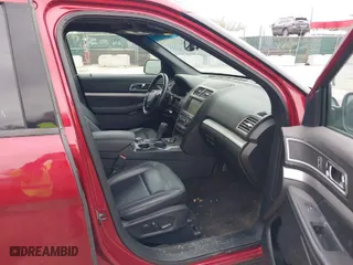 2017 Ford Explorer XLT with VIN 1FM5K8DH3HGC08256, listed as a IAAI auction lot 41955071 with 44,132 mi miles. Bid and sale history available at carsss.com. Image 5.