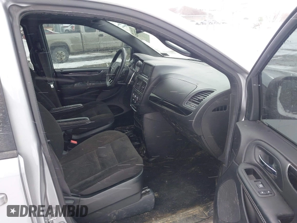 2017 Dodge Grand Caravan SE with VIN 2C4RDGBG6HR854314, listed as a IAAI auction lot 41576834 with 128,129 mi miles and . Bid and sale history available at DreamBid. Image 5.