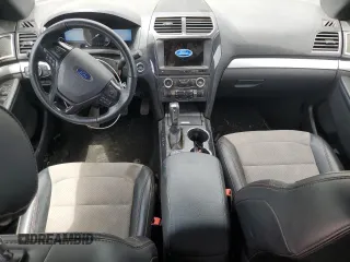 2017 Ford Explorer XLT with VIN 1FM5K8D84HGB50013, listed as a Copart auction lot 61063485 with 85,924 mi miles and Salvage title. Bid and sale history available at DreamBid. Image 8.