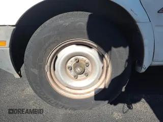2000 Chevrolet Astro Cargo z VIN 1GCDM19W4YB196124, wystawiony jako IAAI lot #42398481 z przebiegiem 200 414 mil mil oraz . Historia ofert i sprzedaży dostępna na DreamBid. Obrazek 37.