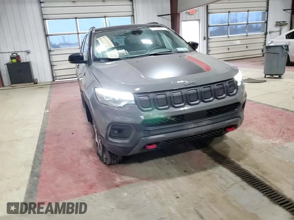 2022 Jeep Compass Trailhawk z VIN 3C4NJDDB4NT203246, wystawiony jako Copart lot #51316075 z przebiegiem 25 966 mil mil oraz Szkoda całkowita • Salvage title. Historia ofert i sprzedaży dostępna na DreamBid. Obrazek 11.