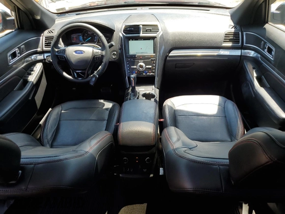 2018 Ford Explorer Sport z VIN 1FM5K8GT1JGA96126, wystawiony jako Copart lot #58169945 z przebiegiem 44 345 mil mil oraz Szkoda całkowita • Salvage title. Historia ofert i sprzedaży dostępna na DreamBid. Obrazek 8.