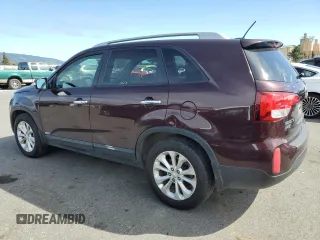 2014 Kia Sorento EX with VIN 5XYKUDA72EG466725, listed as a Copart auction lot 45900105 with 121,980 mi miles and Salvage Title. Bid and sale history available at carsss.com. Image 2.