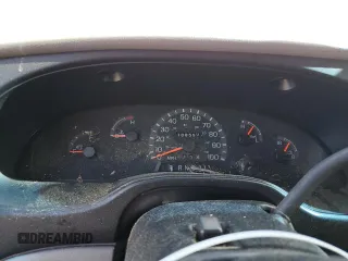 2001 Ford Econoline Passenger XL z VIN 1FBSS31LX1HB15466, wystawiony jako Copart lot #55667965 z przebiegiem 188 590 mil mil oraz Szkoda całkowita • Salvage title. Historia ofert i sprzedaży dostępna na DreamBid. Obrazek 9.