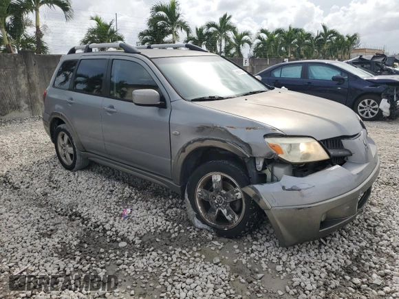 2005 Mitsubishi Outlander XLS with VIN JA4LX41F55U038885, listed as a Copart auction lot 69919634 with 226,563 mi miles and Salvage Title. Bid and sale history available at carsss.com. Image 4.