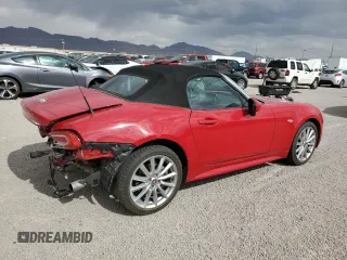 2017 FIAT 124 Spider Lusso z VIN JC1NFAEK5H0123760, wystawiony jako Copart lot #55865845 z przebiegiem 52 285 mil mil oraz Szkoda całkowita • Salvage title. Historia ofert i sprzedaży dostępna na DreamBid. Obrazek 3.