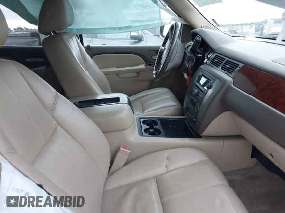 2012 GMC Yukon XL SLT with VIN 1GKS2KE79CR252581, listed as a IAAI auction lot 41330370 with 158,736 mi miles. Bid and sale history available at carsss.com. Image 5.
