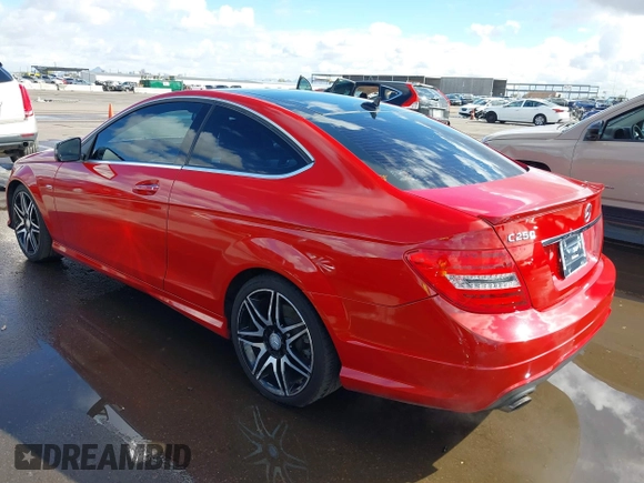 2015 Mercedes-Benz C-Class C 250 with VIN WDDGJ4HB8FG372362, listed as a IAAI auction lot 41735759 with 96,465 mi miles. Bid and sale history available at carsss.com. Image 3.