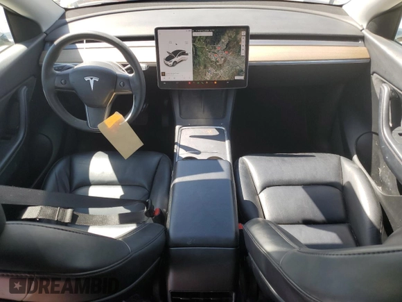 2021 Tesla Model Y Long Range z VIN 5YJYGAEE4MF267156, wystawiony jako Copart lot #50634185 z przebiegiem 72 850 mil mil oraz Szkoda całkowita • Salvage title. Historia ofert i sprzedaży dostępna na DreamBid. Obrazek 8.