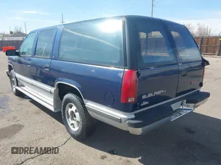 1993 GMC Suburban с VIN 1GKFK16K2PJ710108, выставлен на аукционе IAAI как лот 41560573 с пробегом 232 246 миль миль и . История ставок и продаж доступна на DreamBid. Изображение 3.