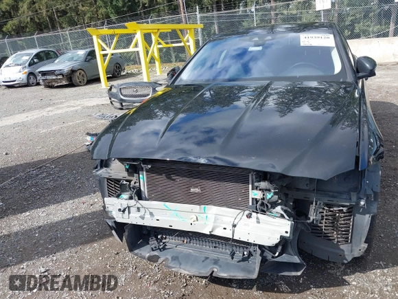 2017 Jaguar XE 35t Premium with VIN SAJAJ4BV8HA966475, listed as a IAAI auction lot 41939120 with 100,356 mi miles. Bid and sale history available at carsss.com. Image 6.
