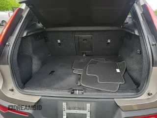 2022 Volvo XC40 R-Design с VIN YV4162UM2N2769099, выставлен на аукционе IAAI как лот 42455853 с пробегом 92 375 миль миль и . История ставок и продаж доступна на DreamBid. Изображение 13.
