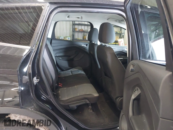 2014 Ford Escape SE with VIN 1FMCU0GX4EUC50972, listed as a IAAI auction lot 41953559 with 134,936 mi miles. Bid and sale history available at carsss.com. Image 8.