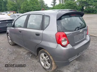 2011 Chevrolet Aveo 1LT with VIN KL1TD6DE6BB240422, listed as a IAAI auction lot 42288632 with 191,758 mi miles and . Bid and sale history available at DreamBid. Image 3.